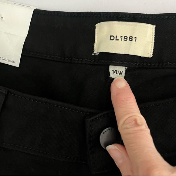 DL1961 Patti Straight Black Peached Jeans Size 14W NWT - Picture 3 of 9